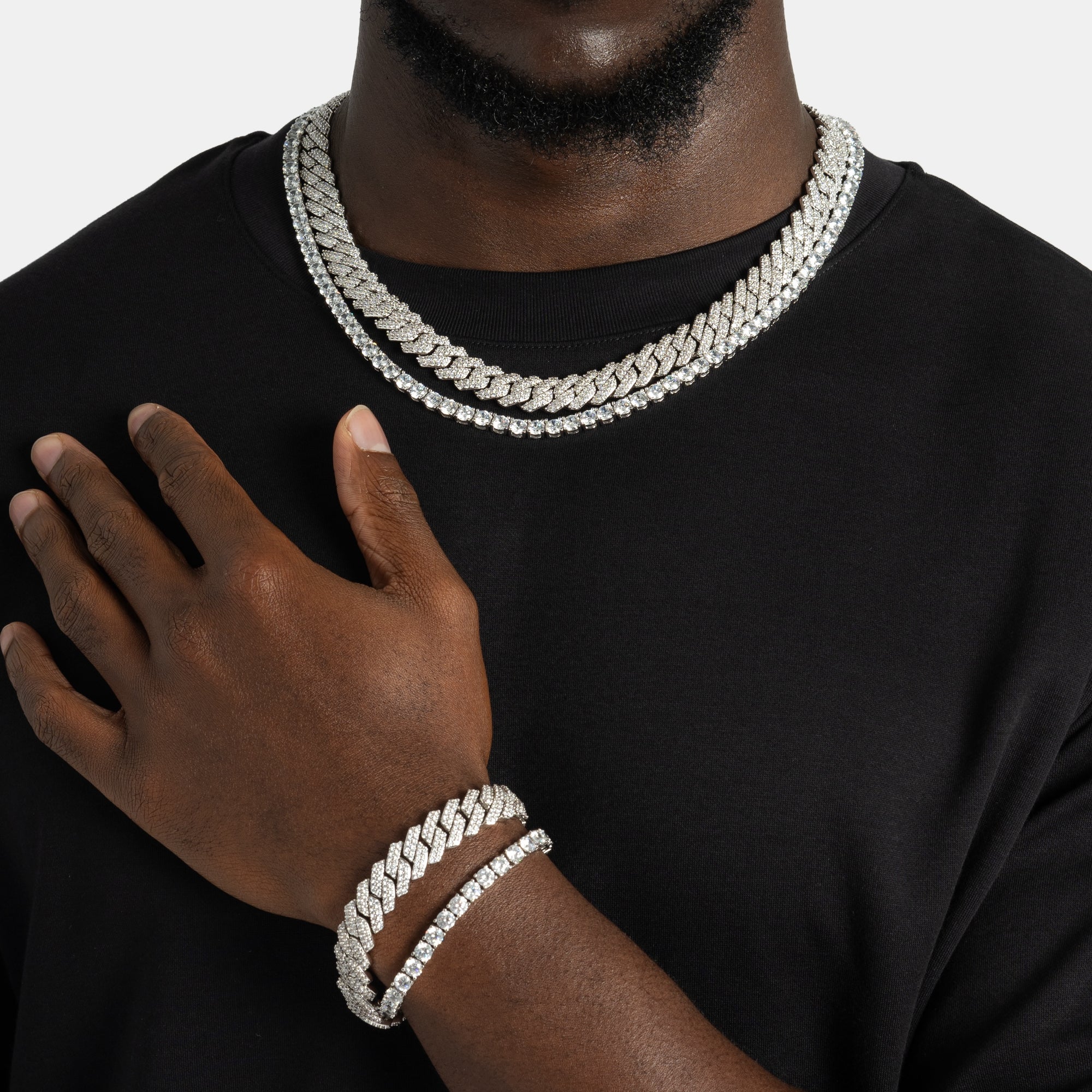 FREE CHAIN + BRACELET BUNDLE